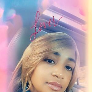 Meet your Posher, Janelle